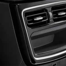 X70 P interior 7 X70 P interior 7